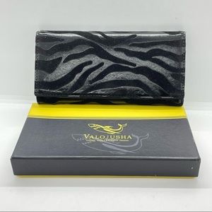 Valojusha Collection Wallet